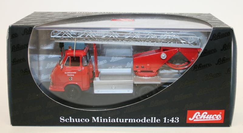 Schuco 1/43 Diecast Fire Engine - 03241 Hanomag Garant Feuerwehr mit bachert