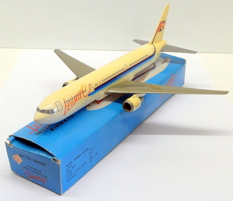 Unbranded 1/200 Scale 110 - Boeing 767-300 Leisure - Snap Together Model