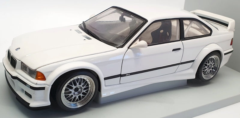 UT Models 1/18 Scale Model Car 20482 - BMW M3 GTR Street Car - White