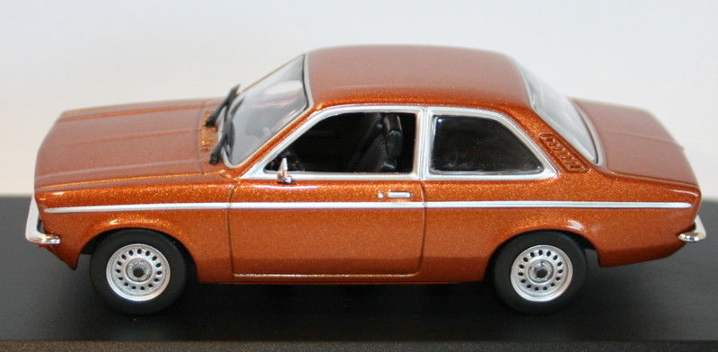 Maxichamps 1/43 Scale Diecast 940 045600 Opel Kadett C 1974 - Bronze Metallic