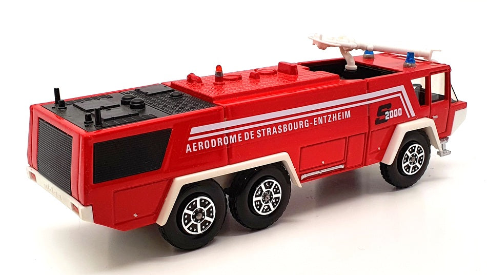Solido 1/63 Scale 3123 - Sides 2000 Airport Fire Tender (Strasbourg Red