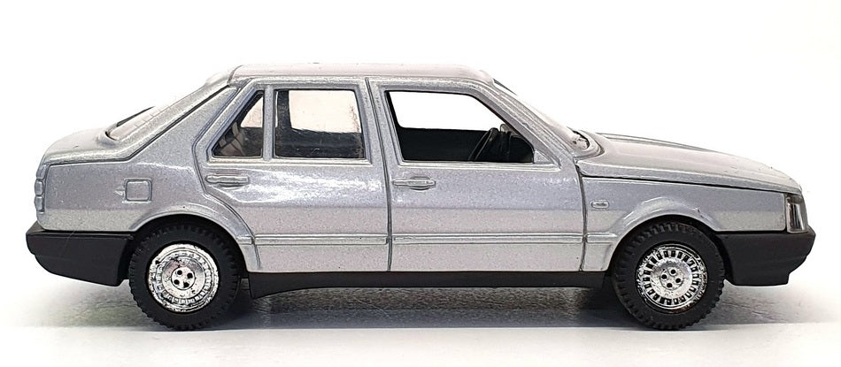 Polistil 1/43 Scale Model Car 05303 - Fiat Croma - Silver