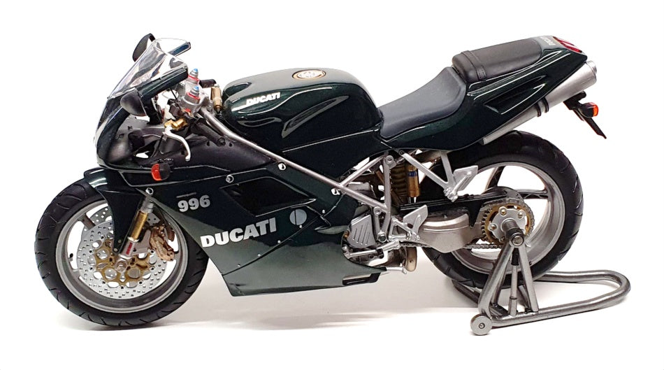 Minichamps 1/12 Scale 122 120002 - Ducati 996 Motorbike - Matrix Reloaded