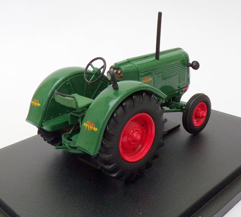 Hachette 1/43 Scale Model Tractor HT067 - 1947 Oliver Standard 70 - Green