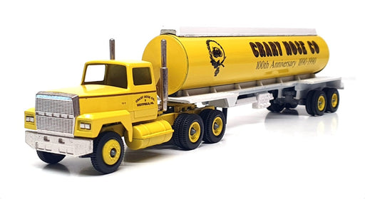 Winross 1/64 Scale WR015 - Ford Truck & Trailer Crary Hose Co. - Yellow