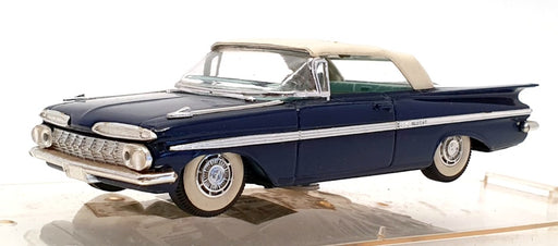 Vitesse 1/43 Scale 391 - 1960 Chevrolet Impala Closed Cabriolet - Blue/White