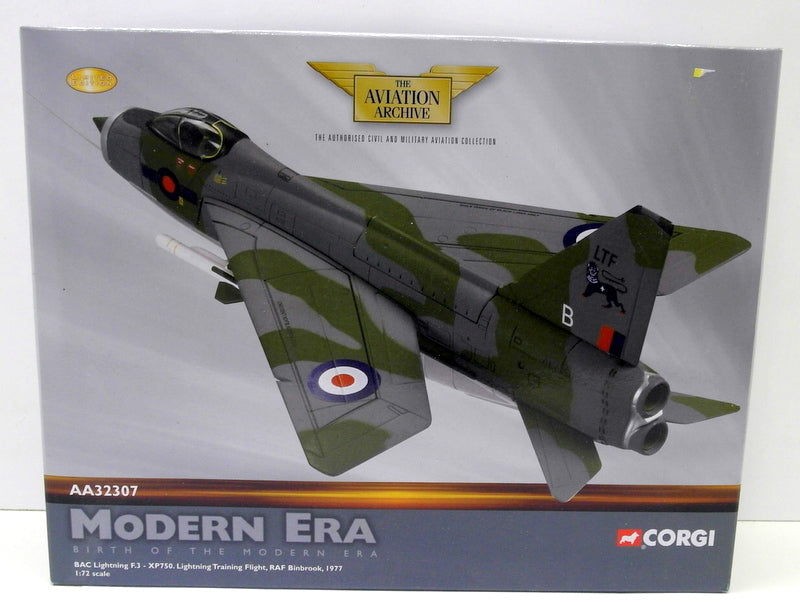 Corgi 1/72 AA32307 BAC Lightning F.3 XP750 RAF Binbrook 1977