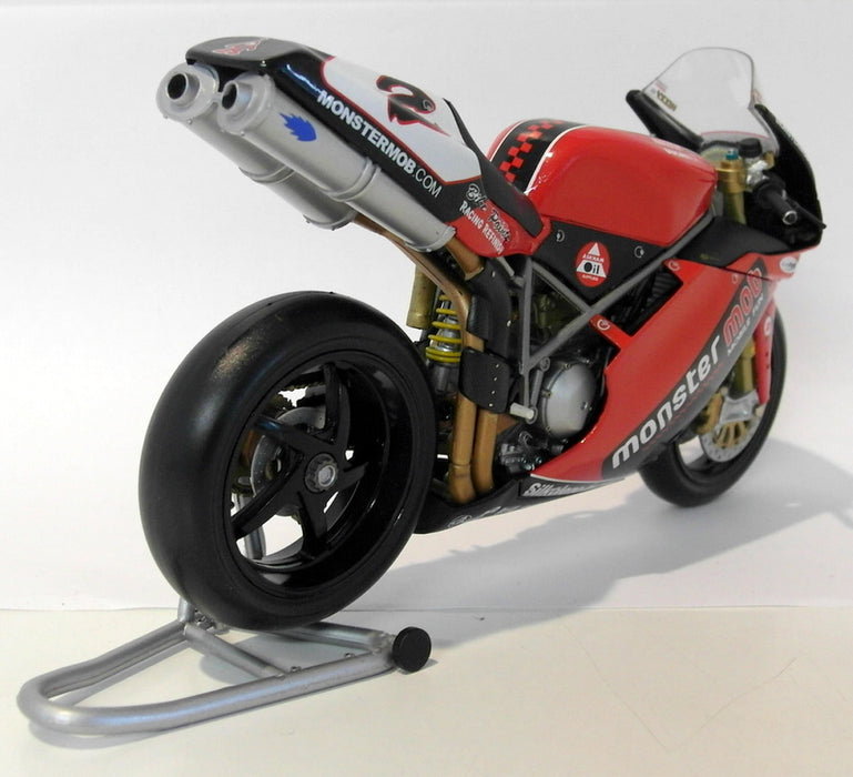 Minichamps 1/12 Scale diecast 122 021202 Ducati 998 R BSB 2002 Steve Hislop
