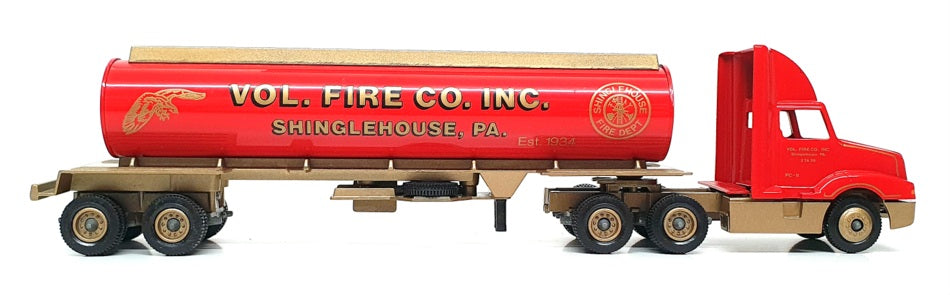 Winross 1/64 Scale WR023 - Shinglehouse PA Fire Tanker Truck - Red