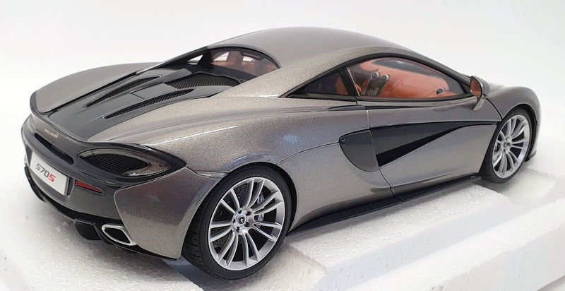 Autoart 1/18 Scale Diecast 76043 - McLaren 570S - Blade Silver