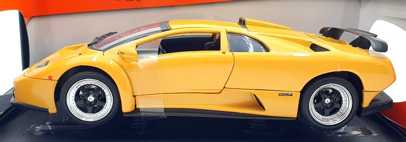MotorMax 1/18 Scale Diecast 73168 - Lamborghini Diablo GT - Yellow