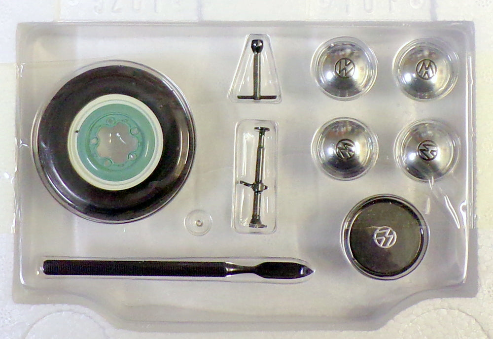 Sun Star 1/12 Scale Diecast 5209 - 1961 Volkswagen Beetle Saloon - Green