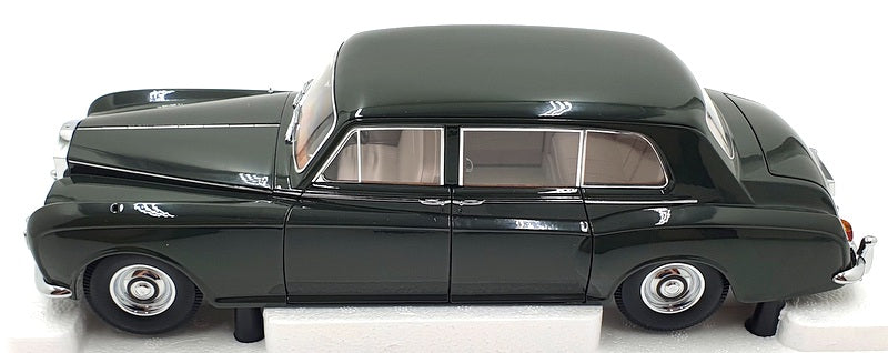 Paragon 1/18 Scale Diecast PA-38217 - Rolls Royce Phantom V Brewster Green RHD