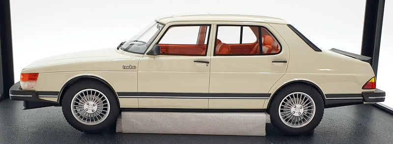 Cult Models 1/18 Scale CML099-2 - SAAB 900 Turbo 4 Door - White