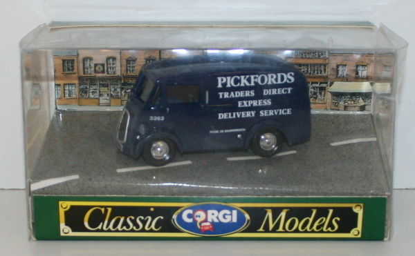 CORGI 1/43 SCALE 96880 - MORRIS J VAN - PICKFORDS