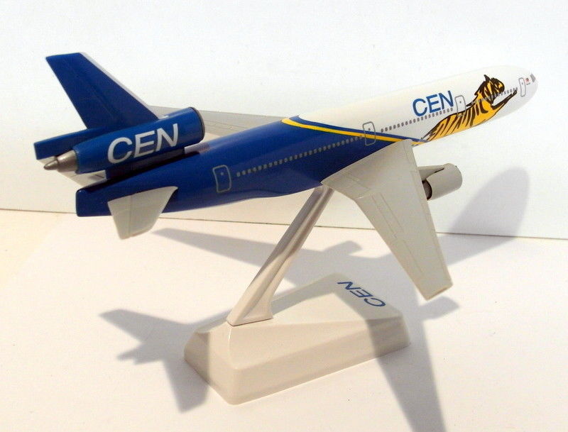 Wooster Plastic Kit 20cm wingspan Plastic - 578 Transmile DC10