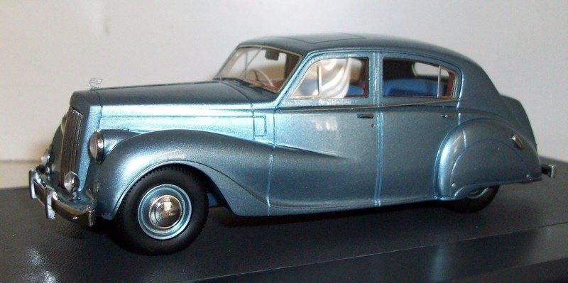 Matrix 1/43 Scale resin - MX42101-021 Austin A135 Princess II DS3 VP 1960 blue