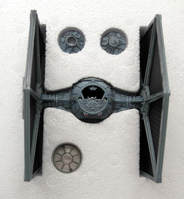 Hot Wheels Diecast - CMC92 Star Wars Empire Strikes Back Tie Fighter