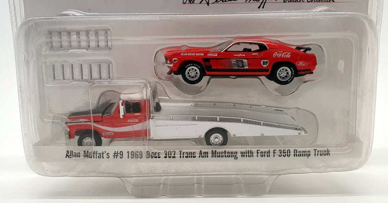 ACME 1/64 Scale 51139 - 1969 bOSS 302 Trans Am Mustang & Ford F-350 Ramp Truck