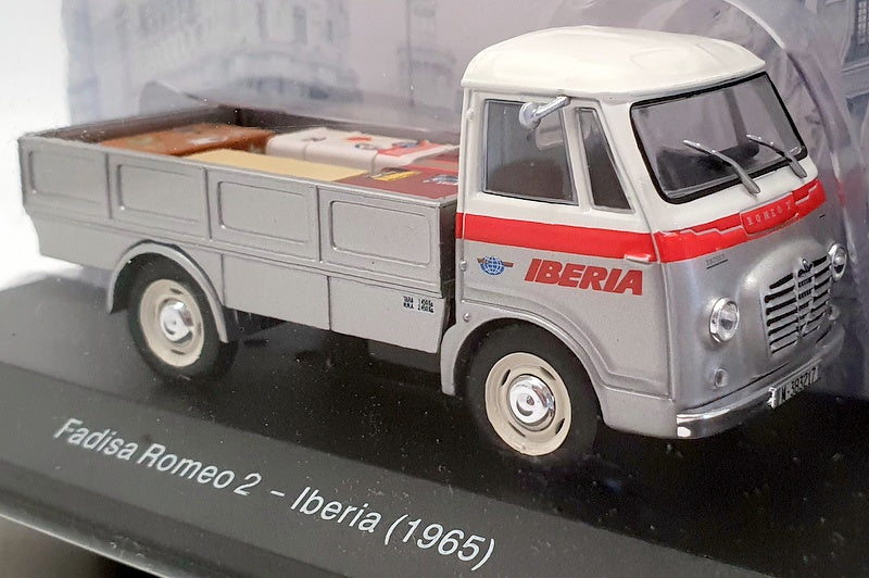 Altaya 1/50 Scale Model Truck G1H2E002 - 1965 Iberia Fadisa Romeo 2 - Silver