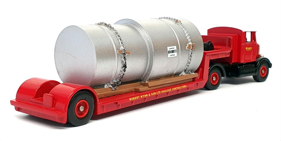 Lledo 1/76 Scale DG112000 - Scammell Tractor With Artic Low Loader & Load Wynns