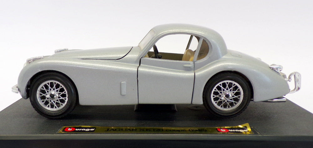 Burago 1/24 Scale Model Car 1508 - 1948 Jaguar XK120 Coupe - Silver
