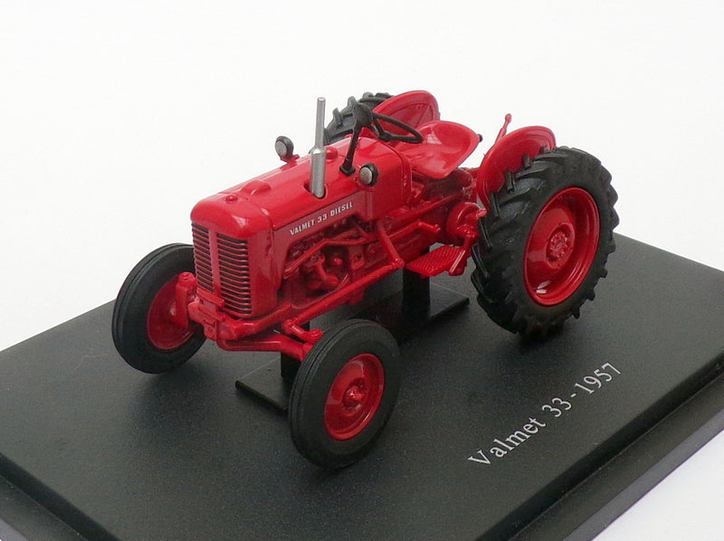 Hachette 1/43 Scale Model Tractor HT019 - 1957 Valmet 33 - Red