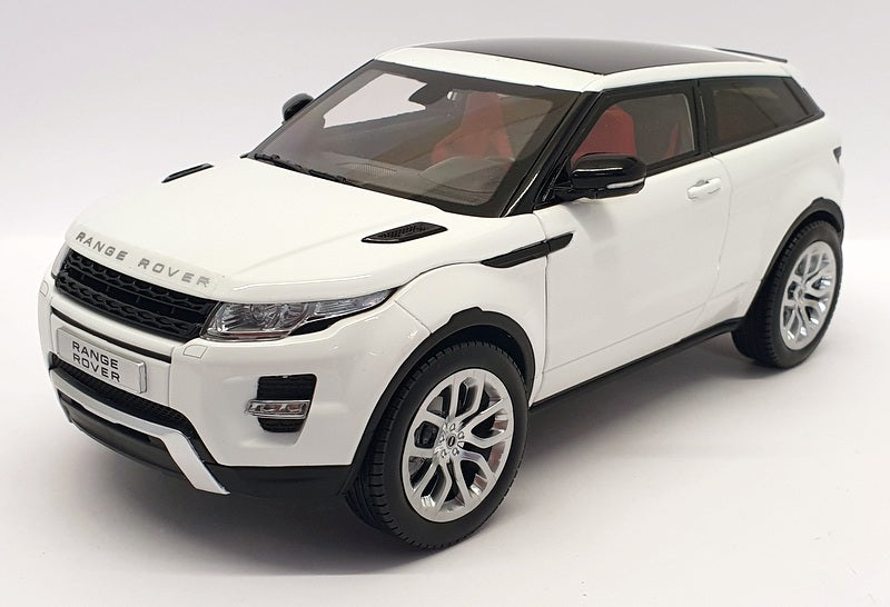 GT Autos 1/18 Scale Model Car RN141280 - 2011 Range Rover Evoque - White