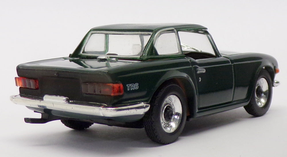 Solido 1/43 Scale Model Car 27 - 1969 Triumph TR6 - Green