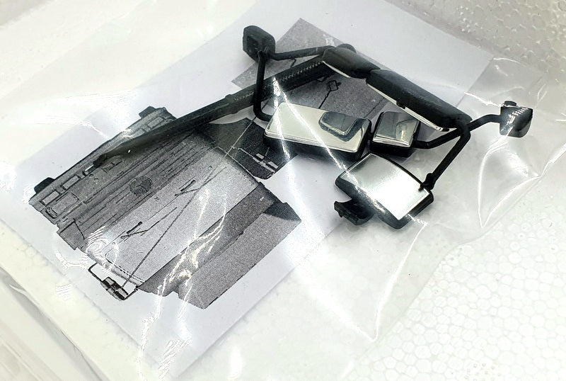 Model Car Group MCG 1/18 Scale Model Truck MCG18135 - MAN F2000 - Red