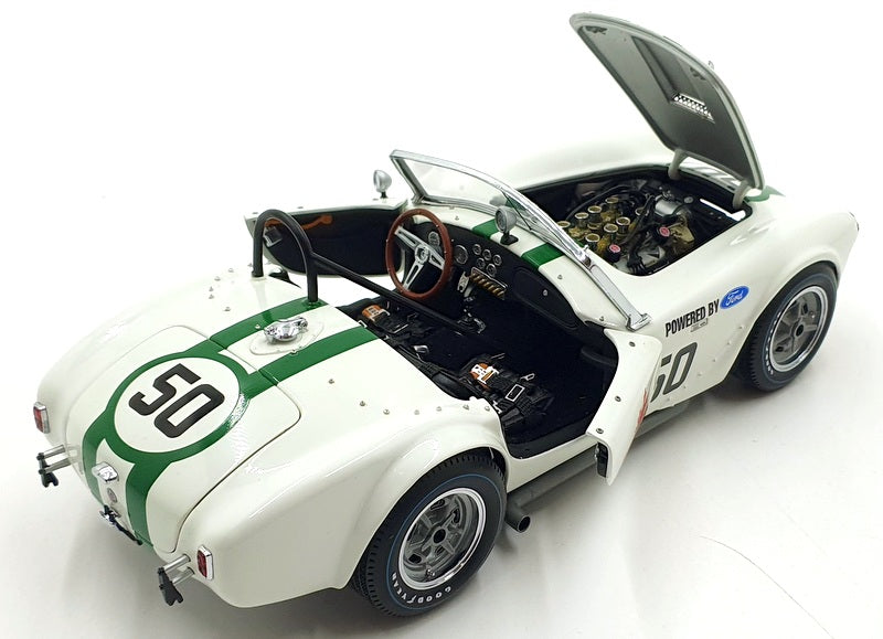 Exoto 1/18 Scale diecast 19134 - 1963 AC Cobra Competition Canada K.Miles