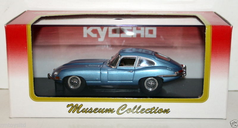 KYOSHO 1/43 - 03062B JAGUAR E-TYPE COUPE - BLUE