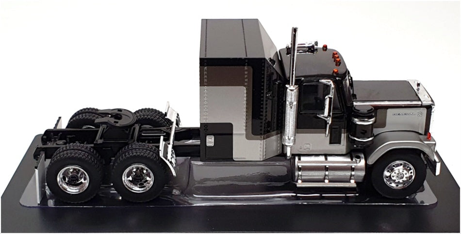 Ixo 1/43 Scale Diecast TR117 - 1980 GMC General Truck - Black/Silver