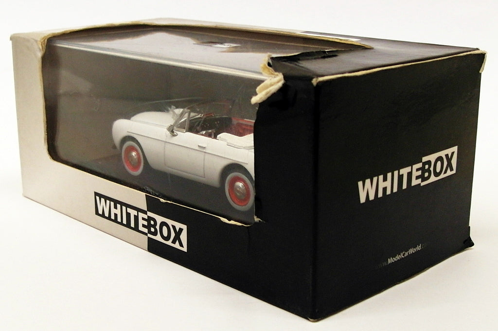 Whitebox 1/43 Scale Model Car WB31718A - 1956 Volvo P1900 - White