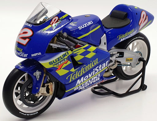 Minichamps 1/12 Scale 122 016201 - Suzuki RGV Kenny Roberts 2001