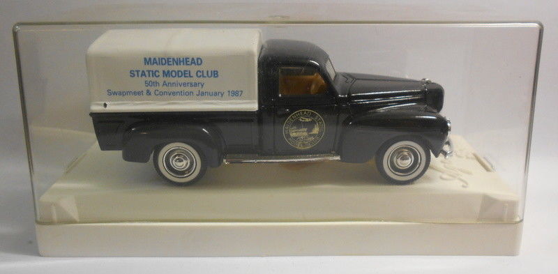 Solido 1/43 Scale Metal Model - SO19 DODGE 'MAIDENHEAD MODEL CLUB'