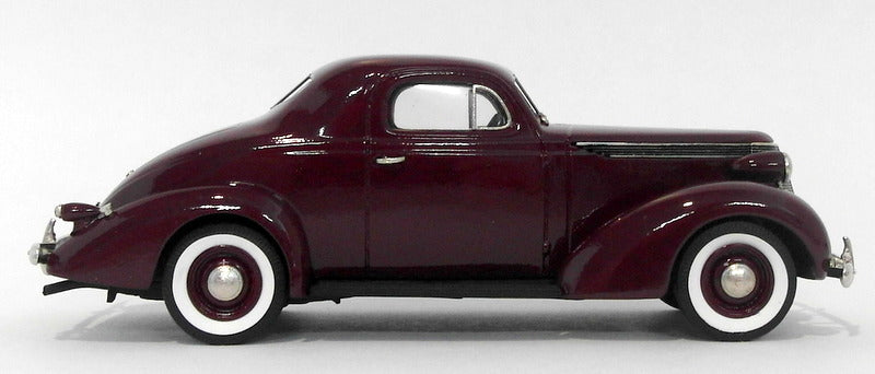 Brooklin 1/43 Scale BML06 - 1937 Studebaker Dictator Coupe - Grapestone Maroon