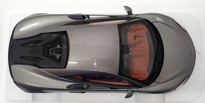 Autoart 1/18 Scale Diecast 76043 - McLaren 570S - Blade Silver