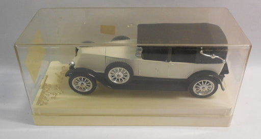 Solido 1/43 Scale Metal Model - SO130 RENAULT 40CO 4059 WHITE