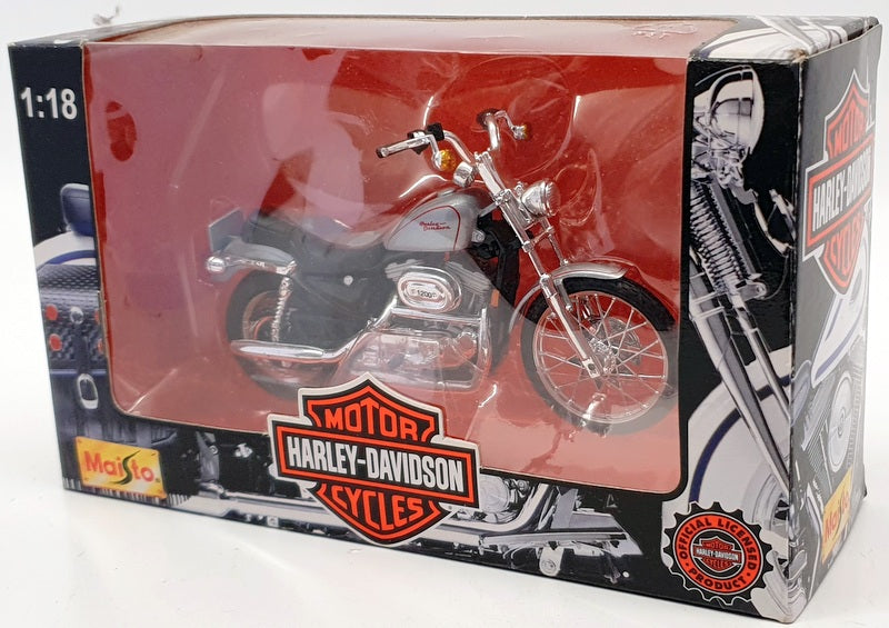 Maisto 1/18 Scale 31391 - 1999 Harley Davidson XL 1200C Sportster 1200 Custom