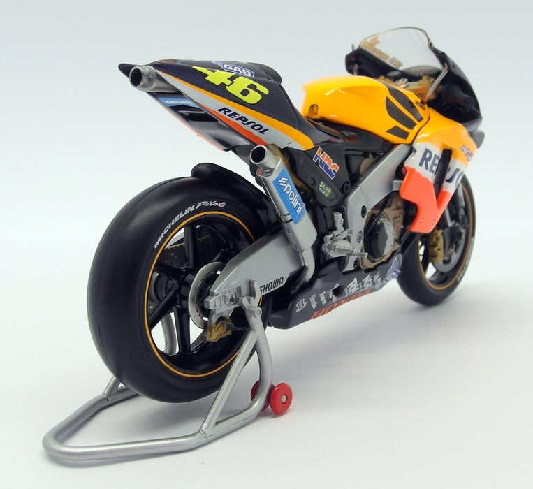 Minichamps 1/12 Scale Diecast - 122 027146 Honda RC211V MOTO GP 2002 Rossi