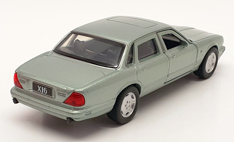 Tayumo 1/36 Scale Pull Back & Go 36100021 - Jaguar XJ6 - Seafrost
