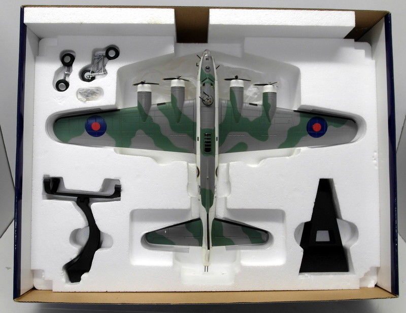 Corgi 1/72 AA33303 Boeing B-17 Fortress IIA FL459 220Sqn N.I 1942 Model Plane