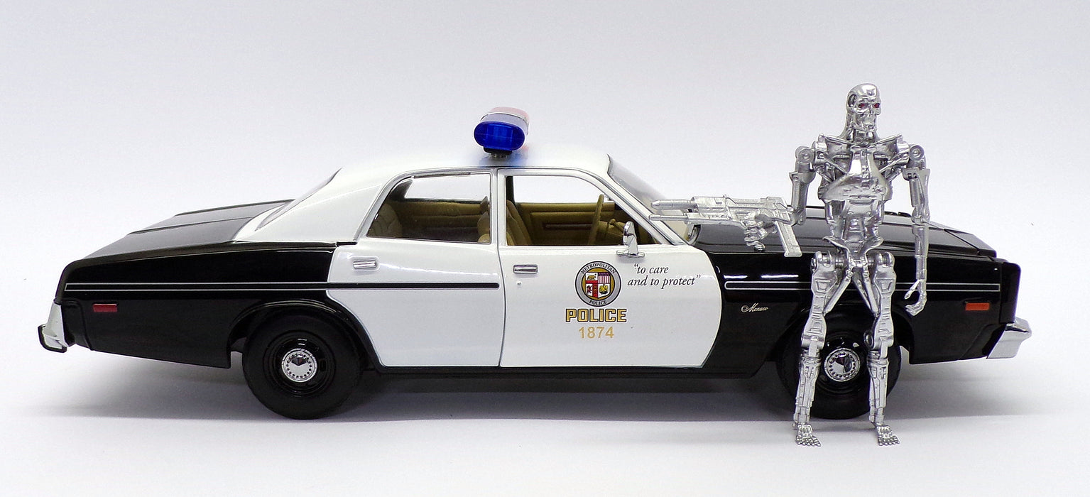 Greenlight 1/18 Scale 19042 - 1977 Dodge Monaco Police - The Terminator