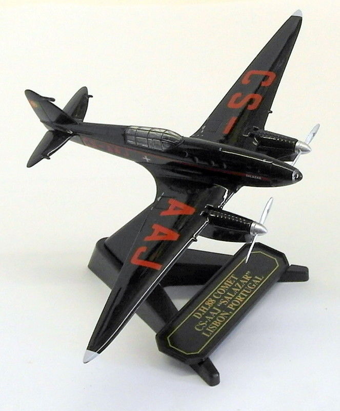 Oxford Diecast 1/72 Scale 72COM005 - DH88 Comet CS-AAJ Salazar Portugal