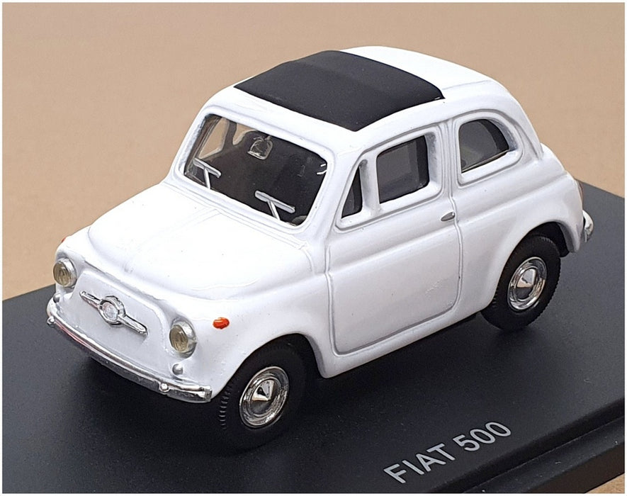 Revell 1/43 Scale Diecast 28101 - Fiat 500 - White