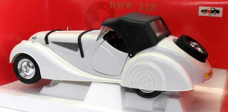 Polistil 1/16 Scale 01686 BMW 328 White Convertible / Roof up