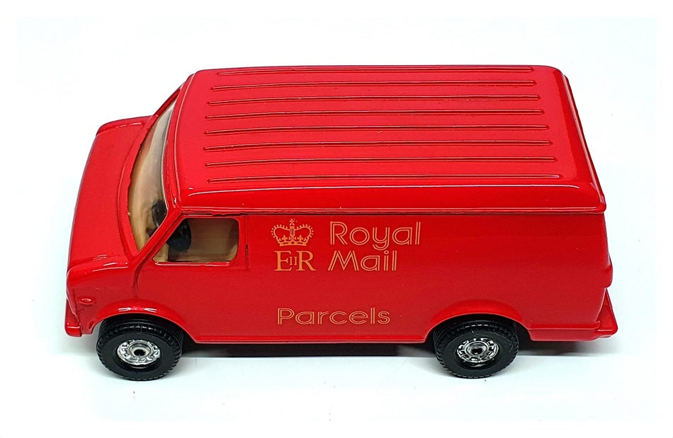 Corgi Appx 11cm Long Diecast 423/1 - GM Van Royal Mail - Red