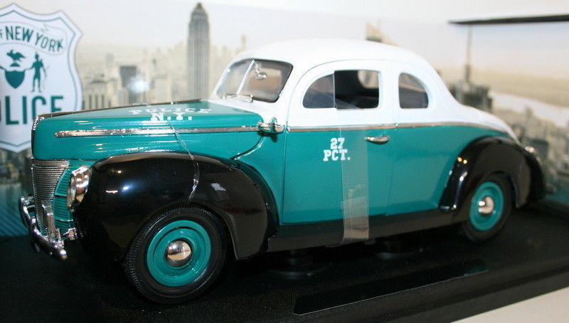Greenlight 1/18 Scale 12972 - 1940 Ford Deluxe Coupe - New York Police Dept NYPD