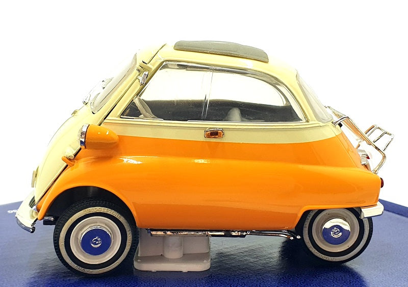 Revell 1/18 Scale Model Car 08912 - BMW Jsetta 250 - Orange/Cream